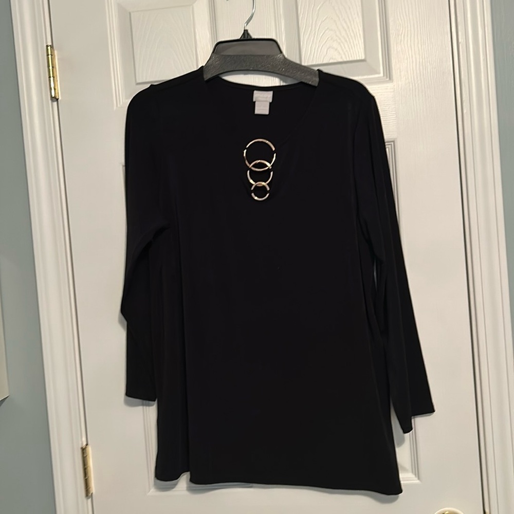 CHICO’s Traveler top with detail